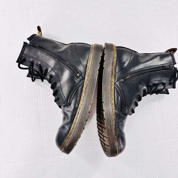 Dr. Martens Black Leather Lace‑Up Boots with Side Zipper – Women’s US 7 / M6 - Picture 3 of 7
